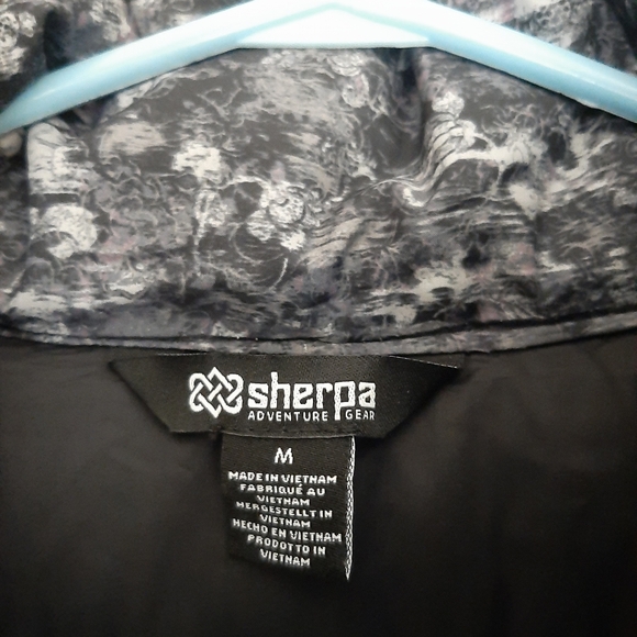 Coat - Picture 4 of 4